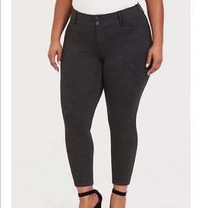 Torrid Grey STRETCH PREMIUM PONTE SKINNY PANT